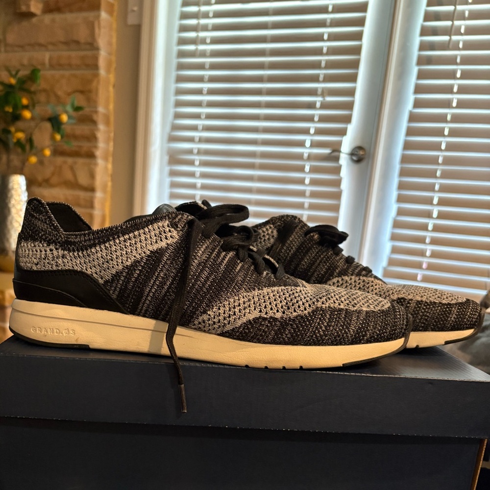 Cole Haan Black and Gray Men's Knit Sneakers size 10